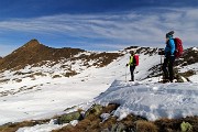 50 Vista dalla cresta verso Cima di Lemma or. a dx e Pizzo Scala a sx